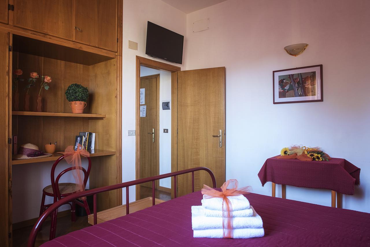 Albergo La Bussola Abbadia San Salvator Exterior foto